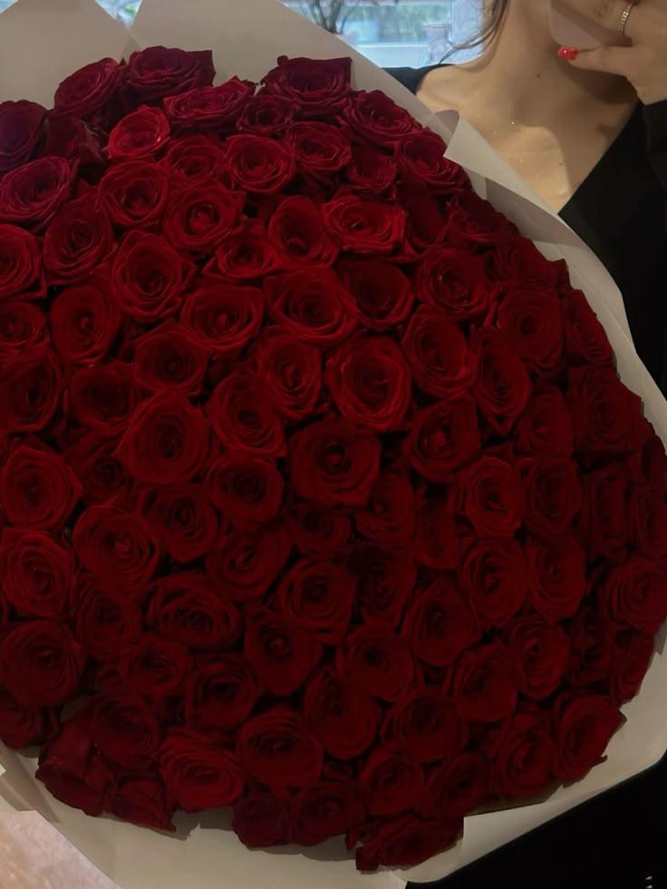 Corporate meeting room with carefully timed floral arrangements that maintain elegance throughout business hours